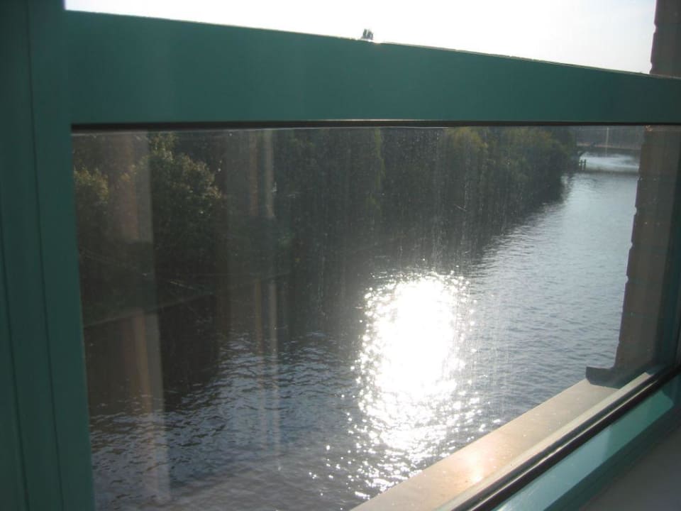 Ausblick AMERON Berlin ABION Spreebogen Waterside