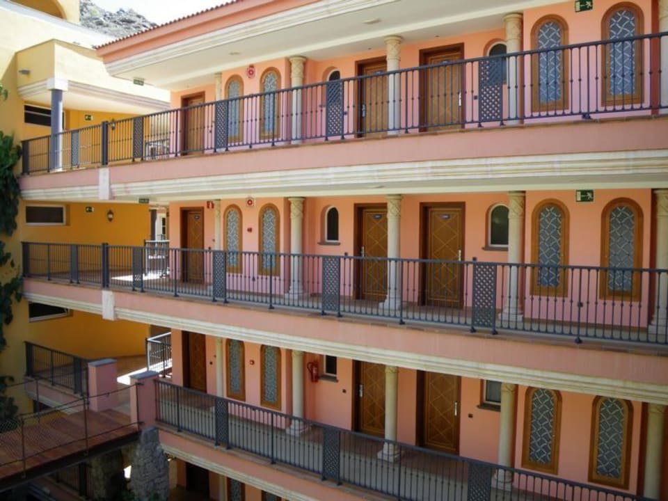 Rückansicht Wohngebäude Hotel Cordial Mogán Playa