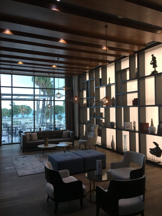 Hauptbar  Acanthus Cennet Barut Collection