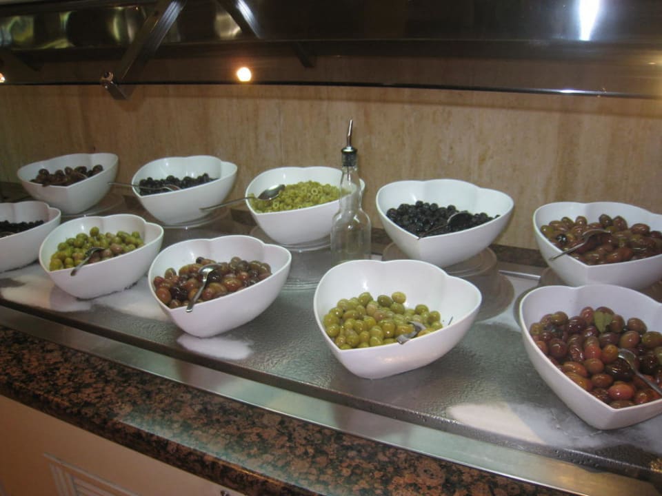 Büffet im Magico Monachus Family Resort Sorgun