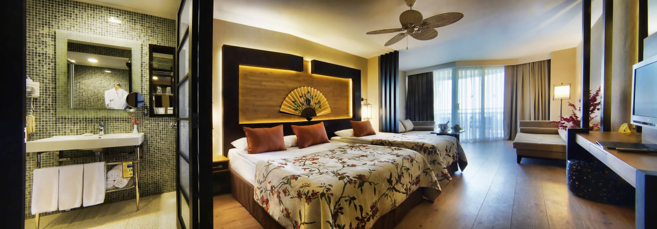 Zimmer Limak Lara Deluxe Hotel & Resort