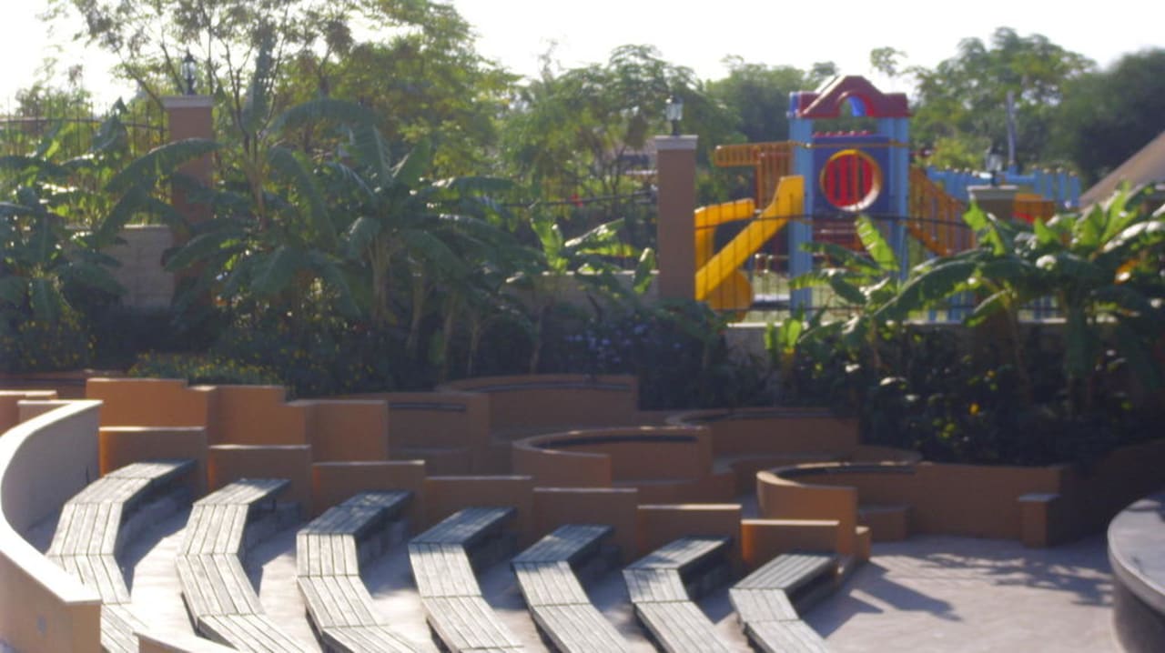 Amphitheater Crystal Paraiso Aqua Collection