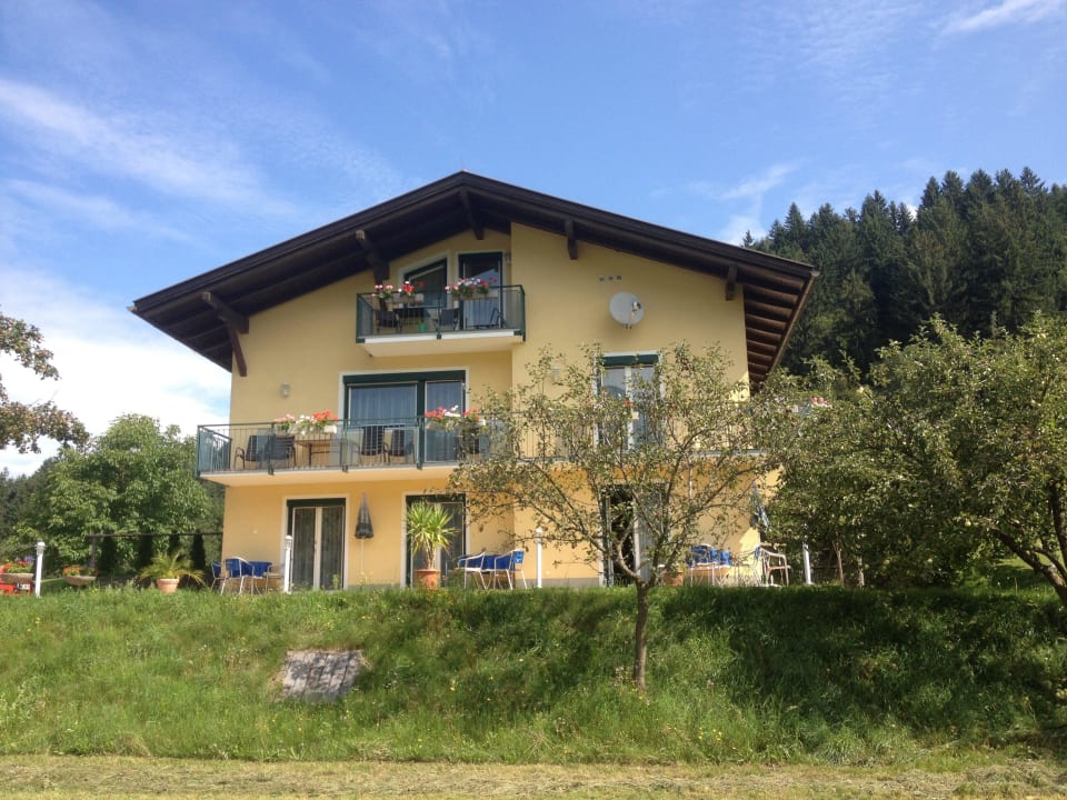 Unser Gästehaus nur 3 Gehminuten entfernt. Alpen Adria Gasthof Rausch