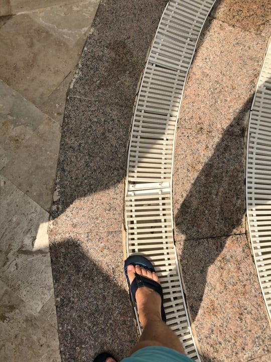 Pool VONRESORT Golden Coast