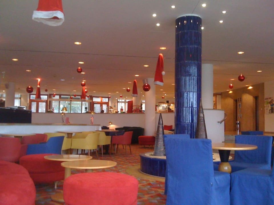 Weihnachtsdeko in der Lobby Reiters Finest Family Hotel