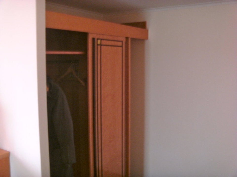 Kleiderschrank Hotel Halm Konstanz