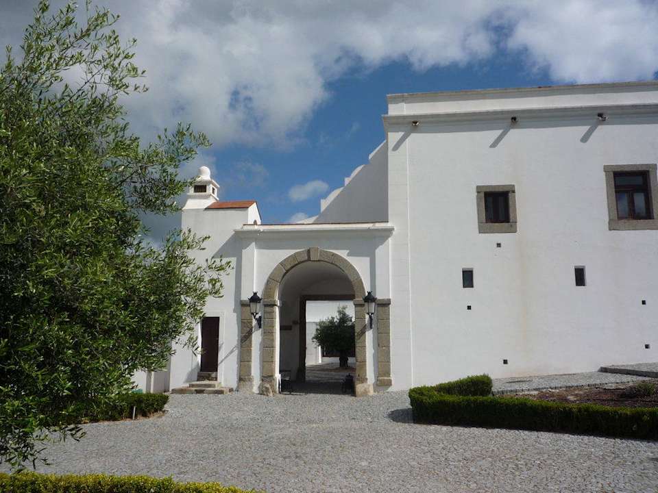 Außenansicht  Convento do Espinheiro Hotel & Spa