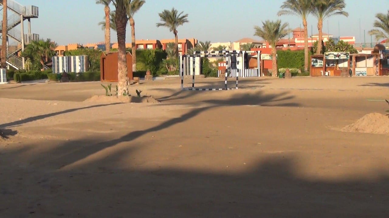 Liegebereich am Strand Titanic Beach Spa & Aqua Park