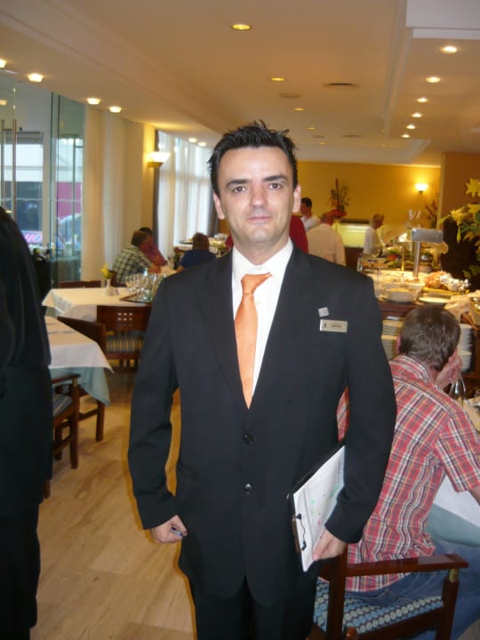 Oberkellner Rafaell Hipotels Dunas Cala Millor