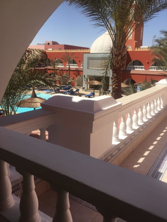 Zimmerausblick von Zimmer 237 (Sparzimmer) Pickalbatros Alf Leila Wa Leila Resort - Neverland Hurghada