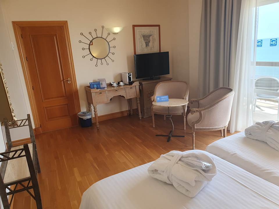 Zimmer Hotel MS Amaragua