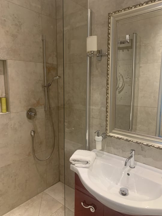 Zimmer Apartments Schottennester Schlafen an der Krämerbrücke