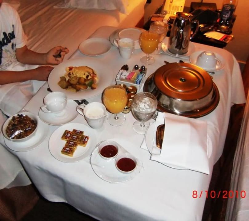 Frückstück auf dem Zimmer, super! Parc 55 San Francisco - a Hilton Hotel