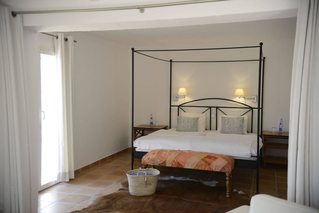 Casa Bomba, Schlafbereich Finca Amapola - Agrotourismus Hotel