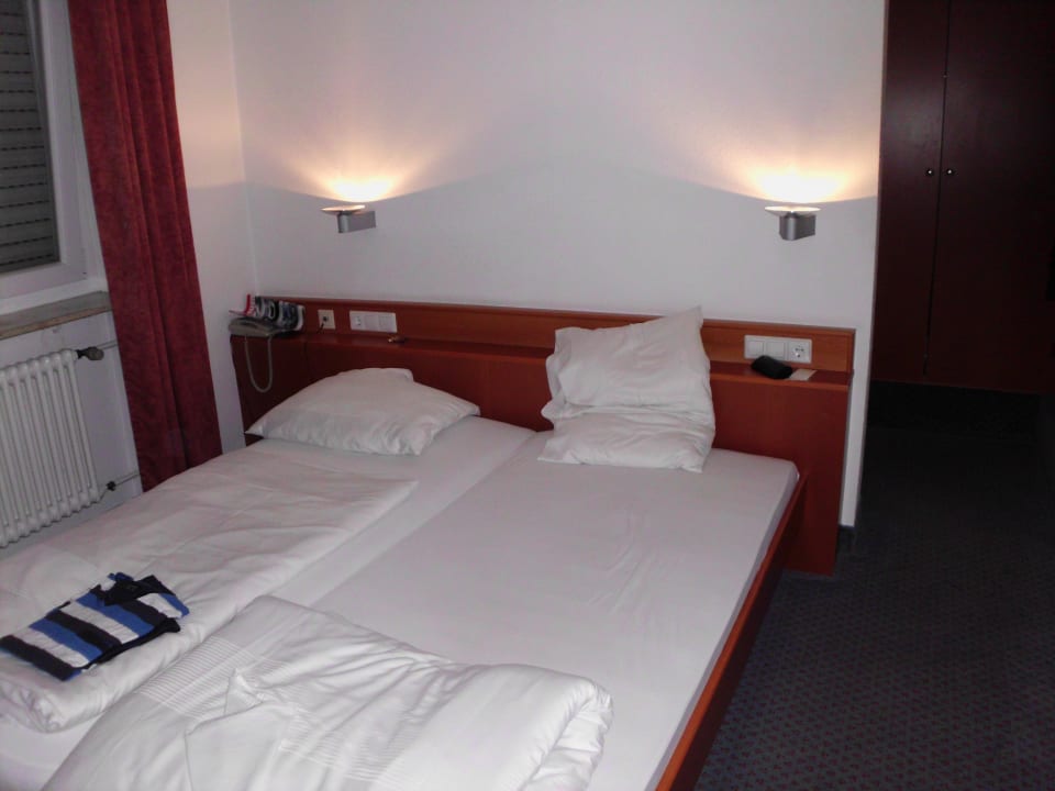 Die gesamte Zimmerbreite auf einen Blick Hotel Garni Zeppelin