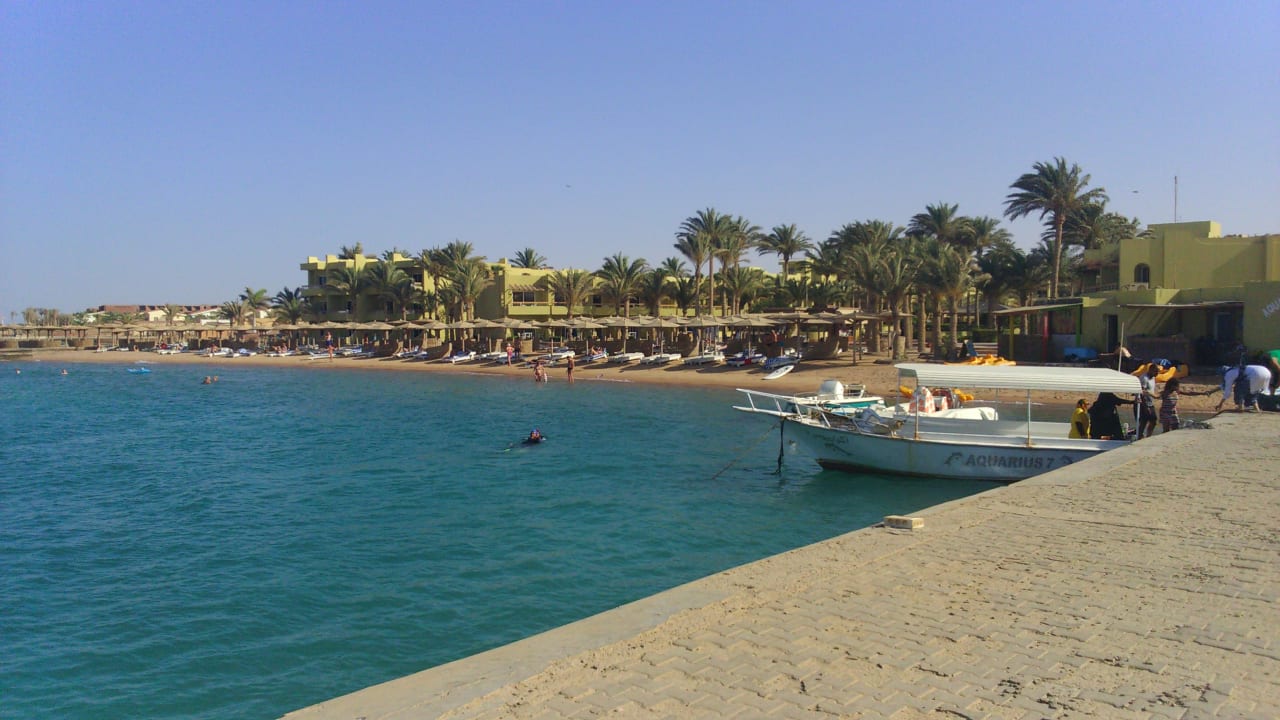 Strand Palm Beach Resort