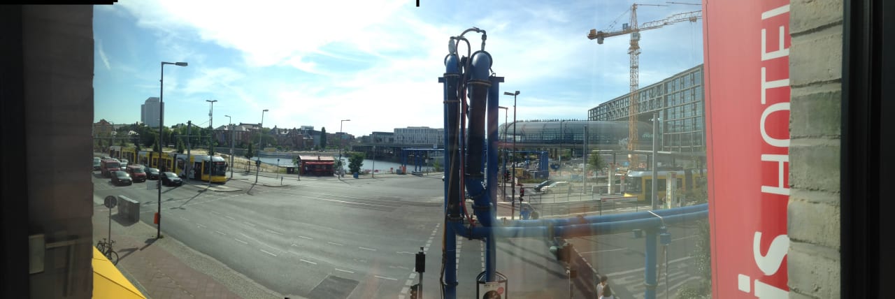 ibis Berlin Hauptbahnhof  ibis Berlin Hauptbahnhof