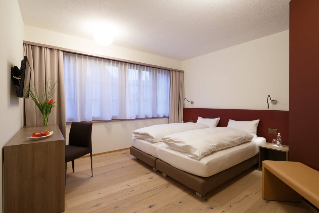 Deluxe Doppelzimmer - mit Dusche/Toilette Café Hotel Markplatz