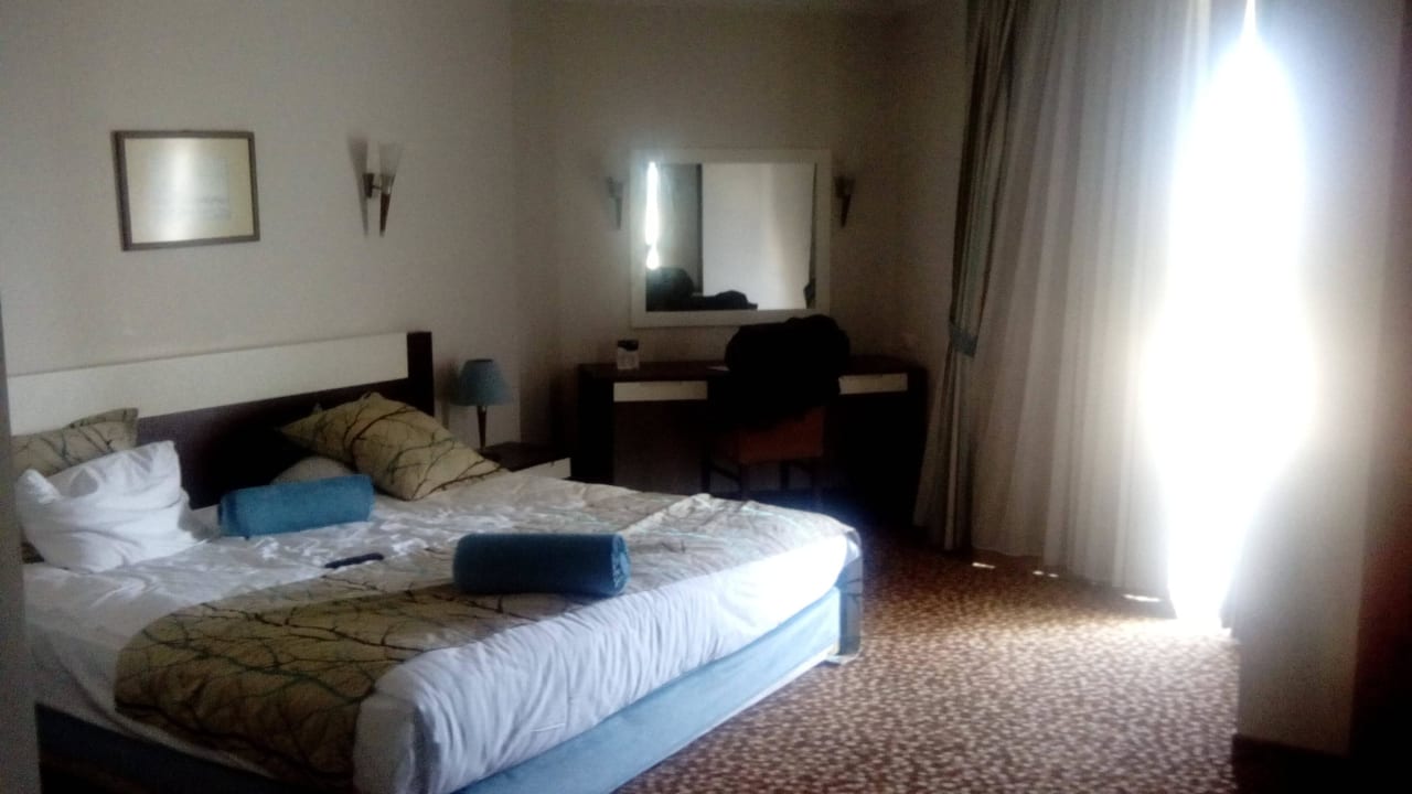 Панорама номера Best Western Plus Hotel Khan