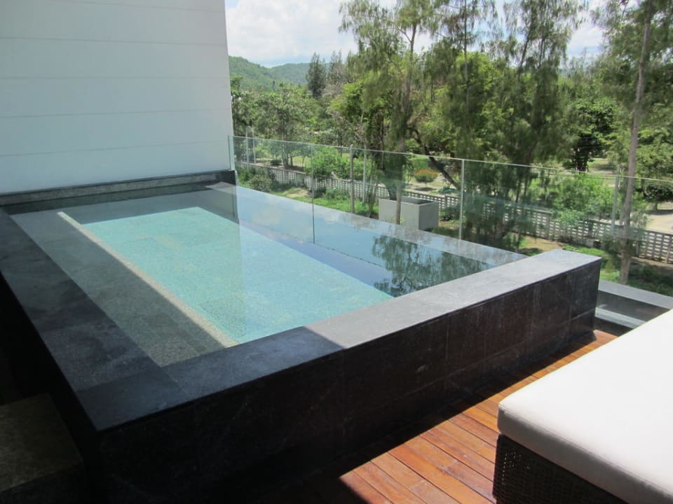 Der Pool der Deluxe Sky Pool Suite Cape Nidhra Hotel Hua Hin