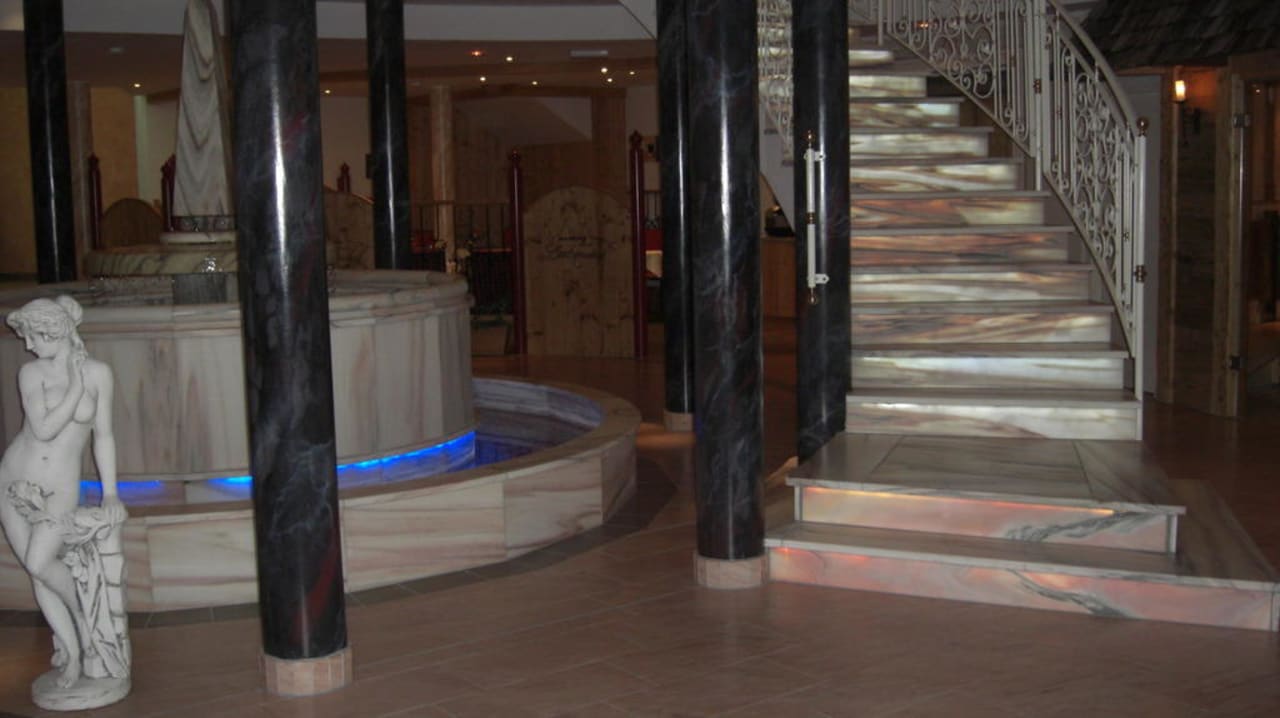 Wellnessbereich Schlosshotel Lacknerhof
