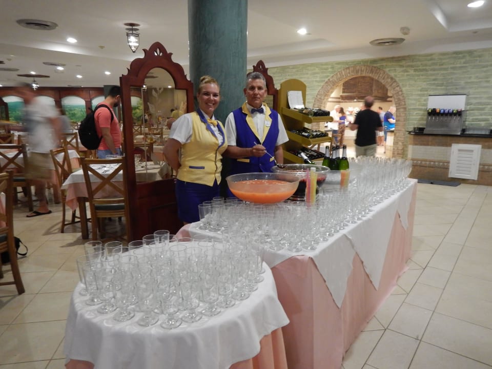 Netter Empfang Iberostar Origin Taínos