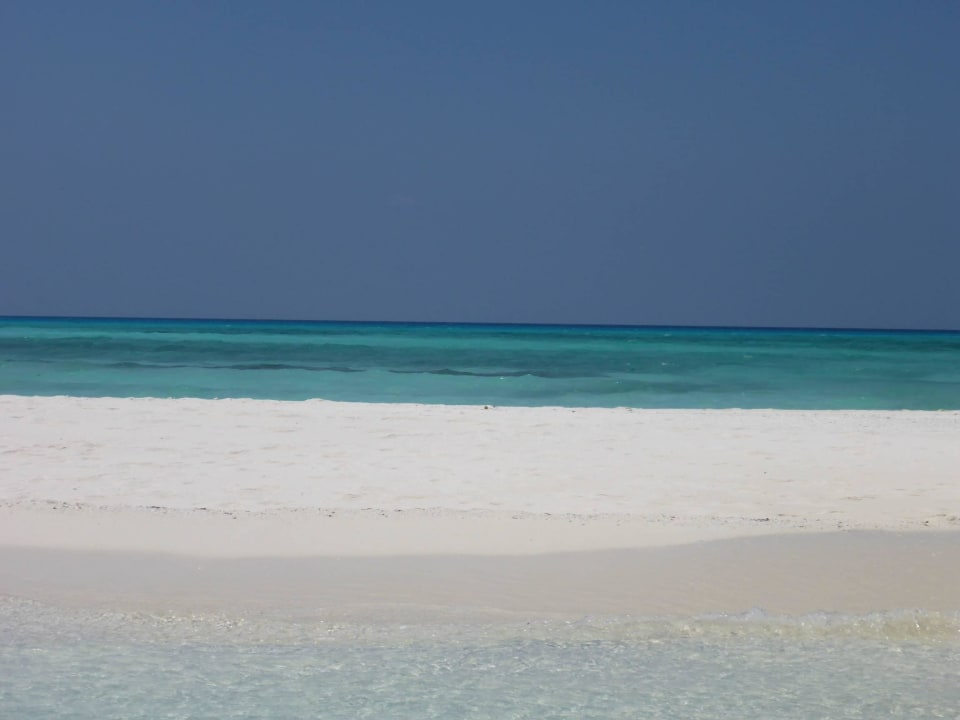 Über die Sandbank Richtung Lagunenseite Kuramathi Maldives