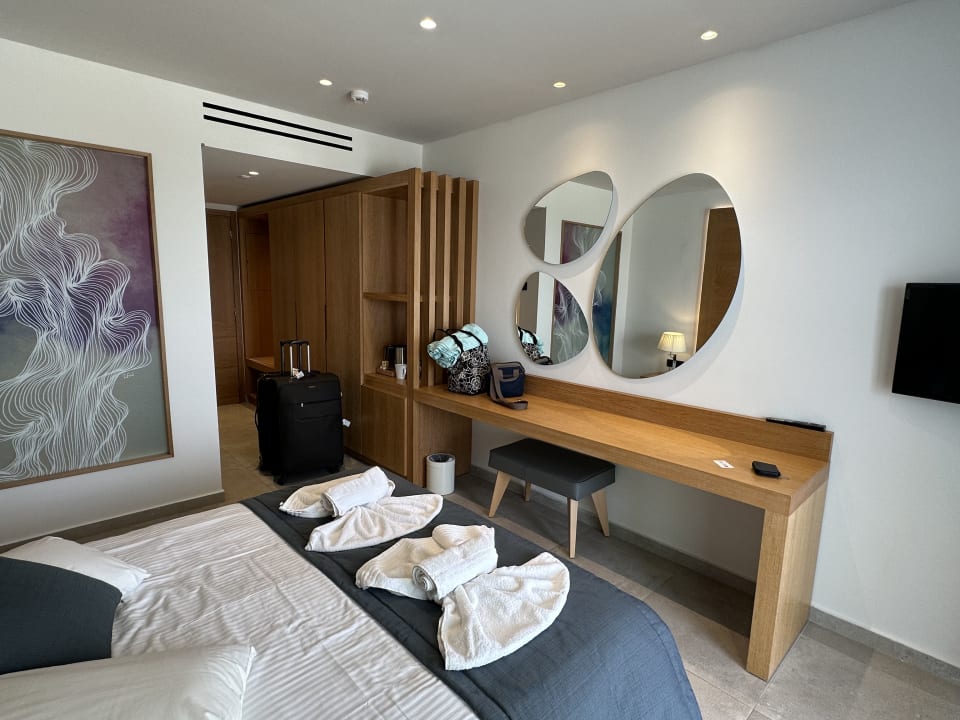 Zimmer Blue Lagoon Ocean