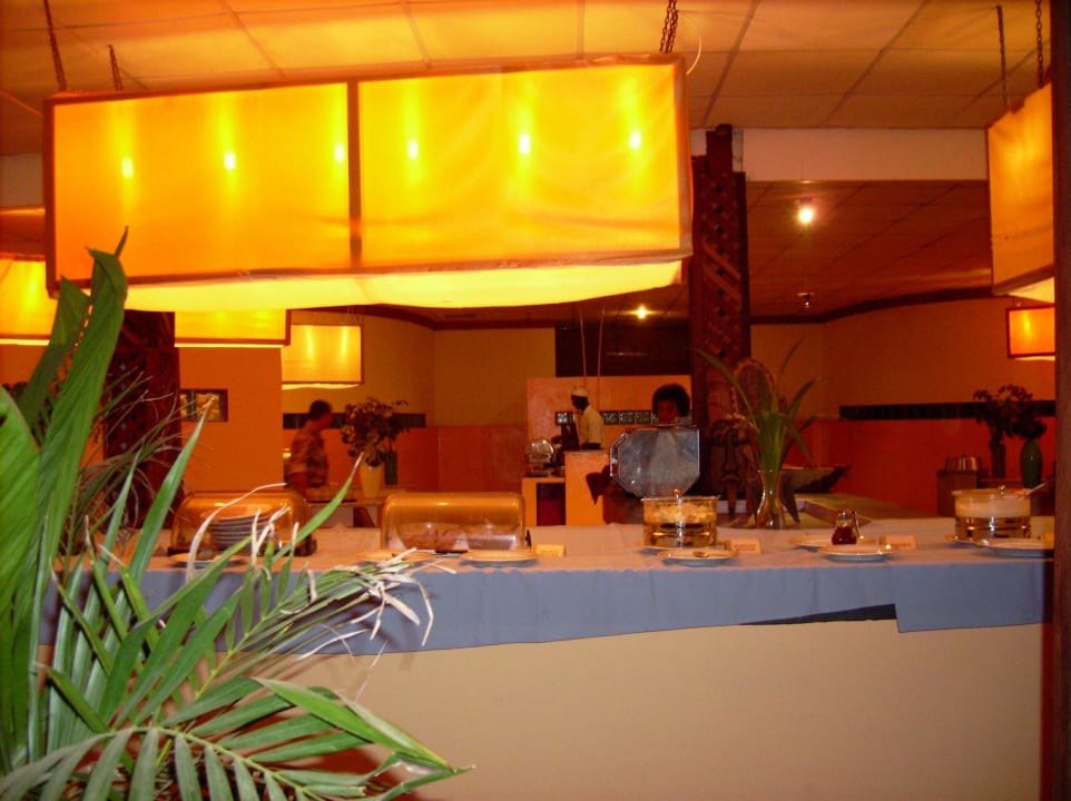 Frühstücksbuffet Kombo Beach Hotel