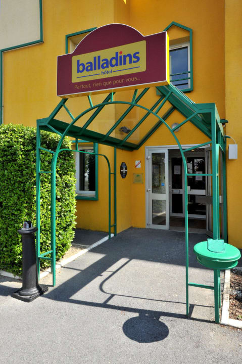 Facade Hotel Balladins Chalons St Martin