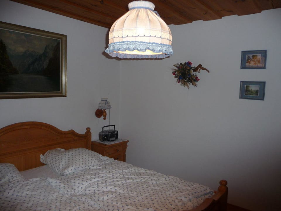 Schlafzimmer Ferienwohnung Gästehaus Rieder