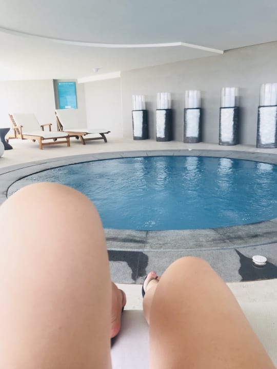 Pool Wyndham Garden Ajman Corniche