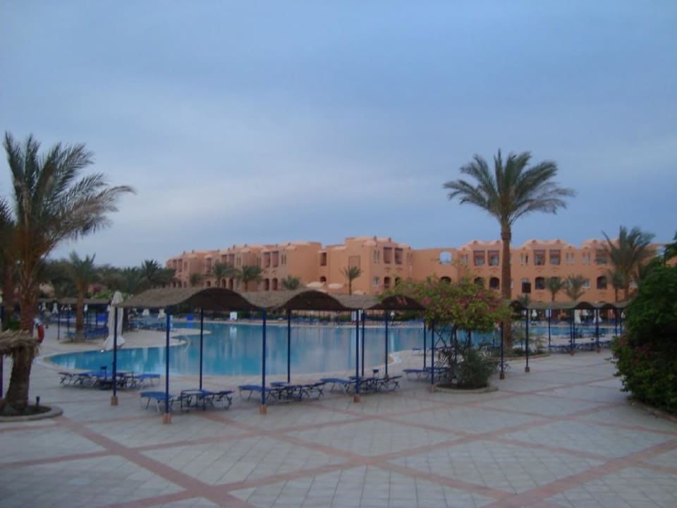 Pool vom Hotel Jaz Makadi Oasis Resort