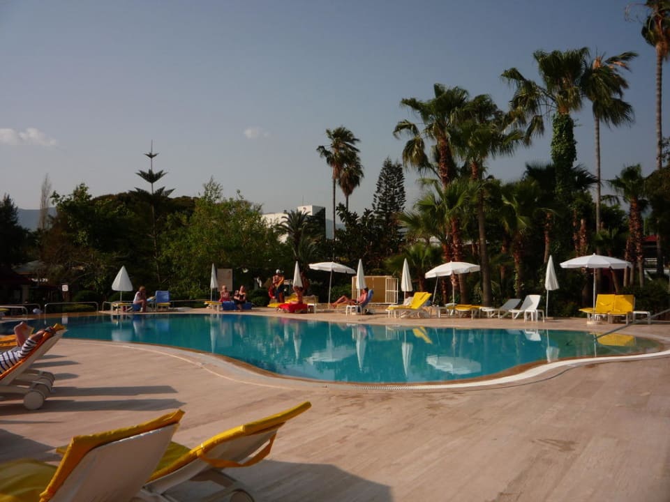 Pool an der Snack-Bar Labranda Alantur Resort