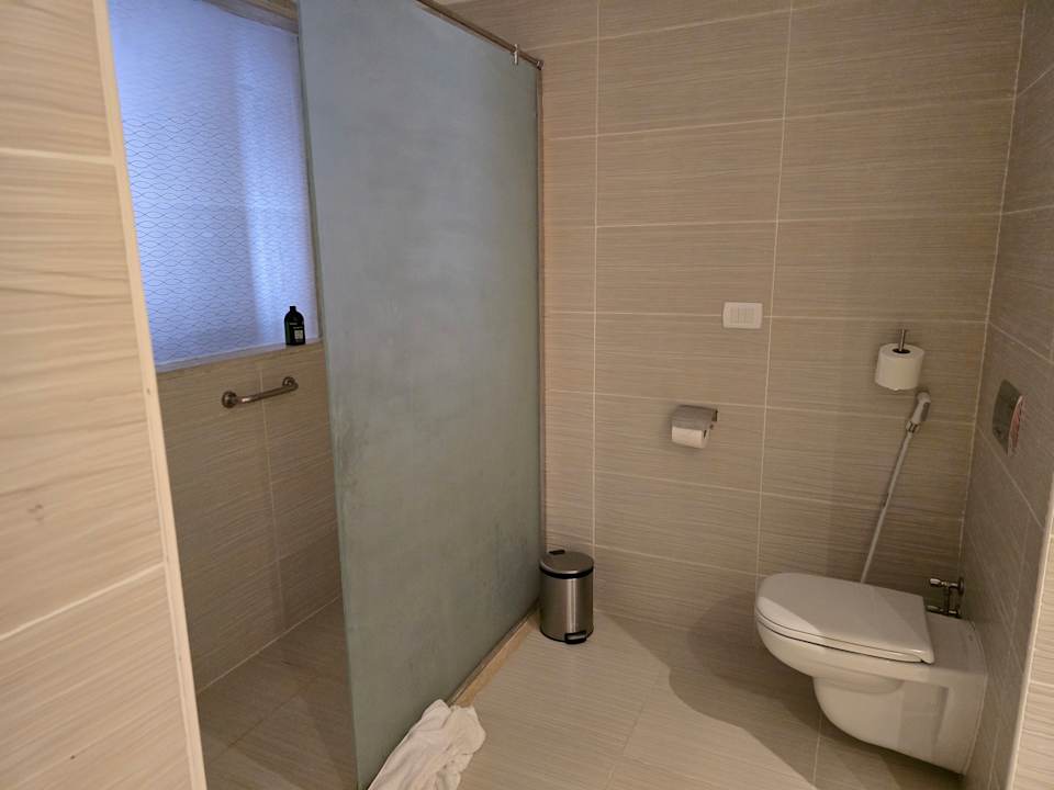 Zimmer Diamond Beach by Pearl Resort