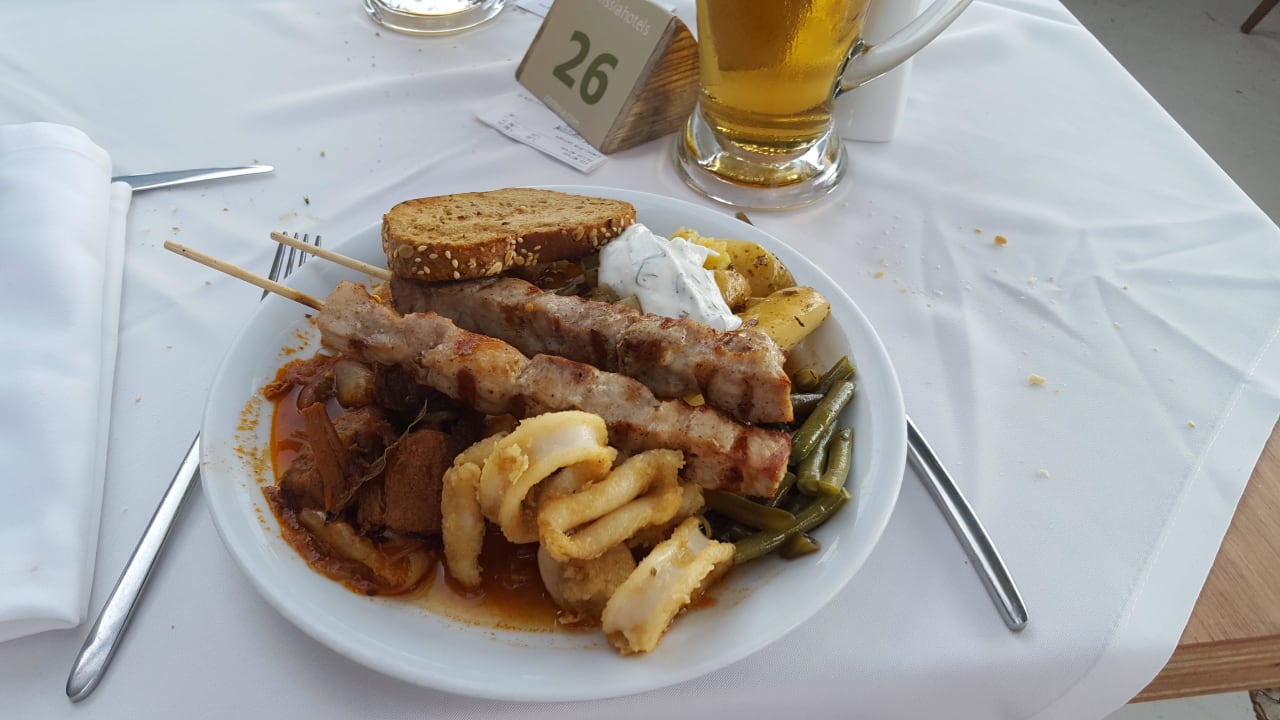 Abendessen vom Büffet Harmony Boutique Resort