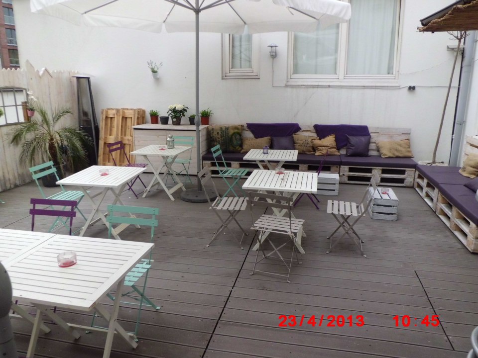 Schöne Innenterrasse Pyjama Park Reeperbahn Hotel