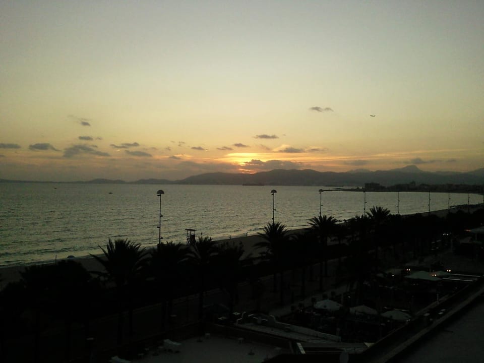 Sonnenuntergang Blick vom Balkon allsun Hotel Pil-lari Playa