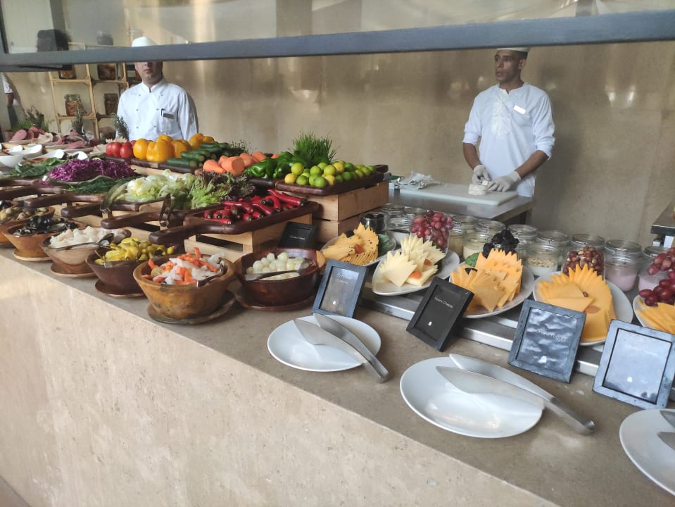 Gastro Serry Beach Resort