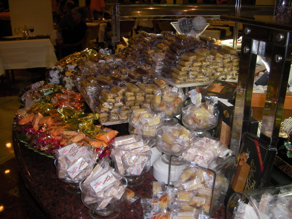 Süßes - sehr lecker und vielfältig Landmar Playa La Arena