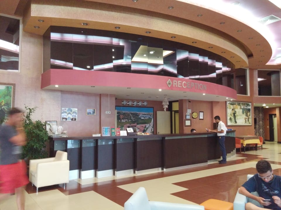 Rezeption Hotel Orfeus Park