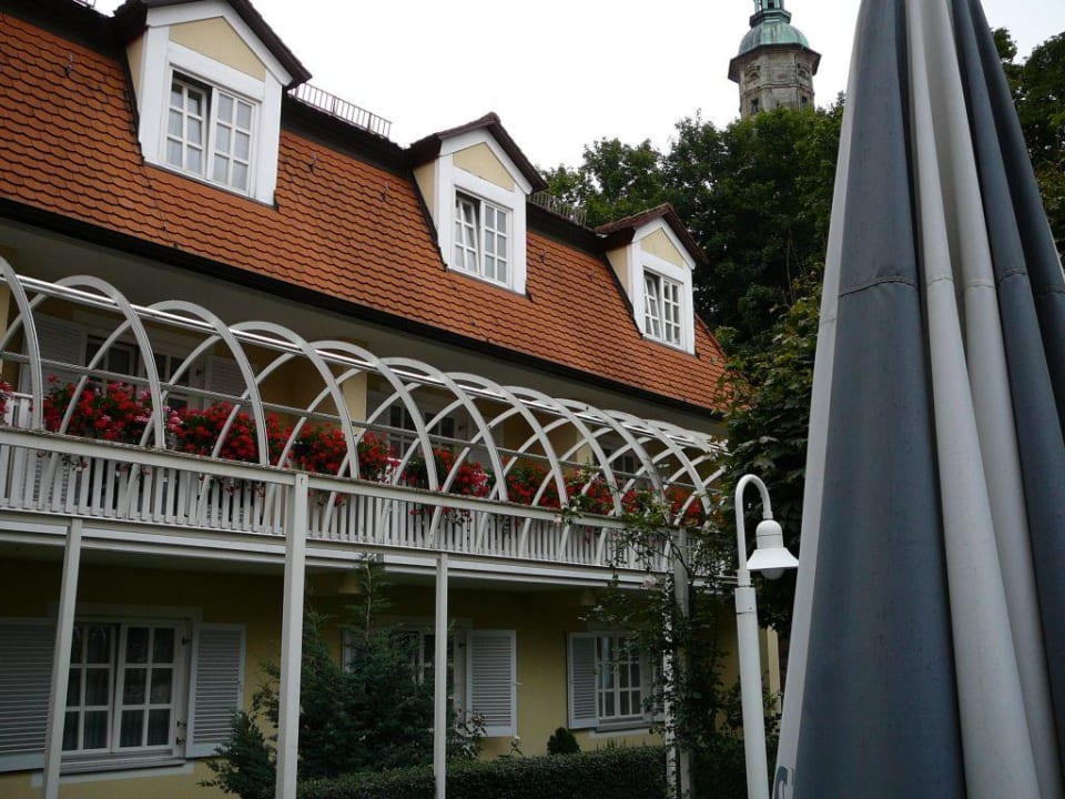 Ansicht vom Innenhof Hotel Arvena Reichsstadt