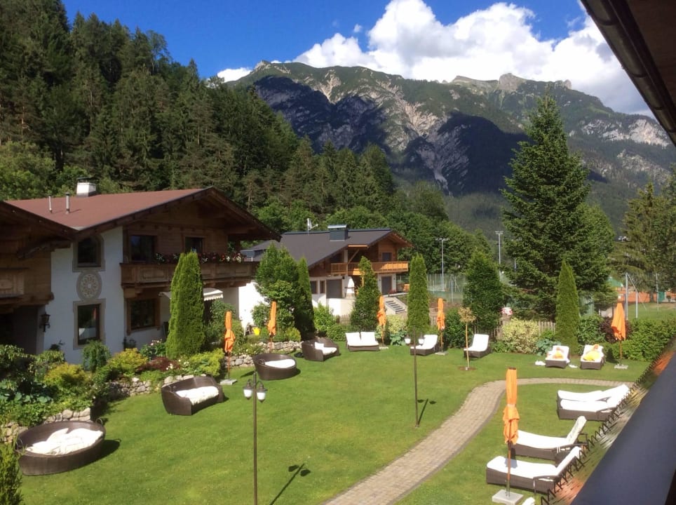 Liegewiese SPA  Verwöhnhotel Kristall