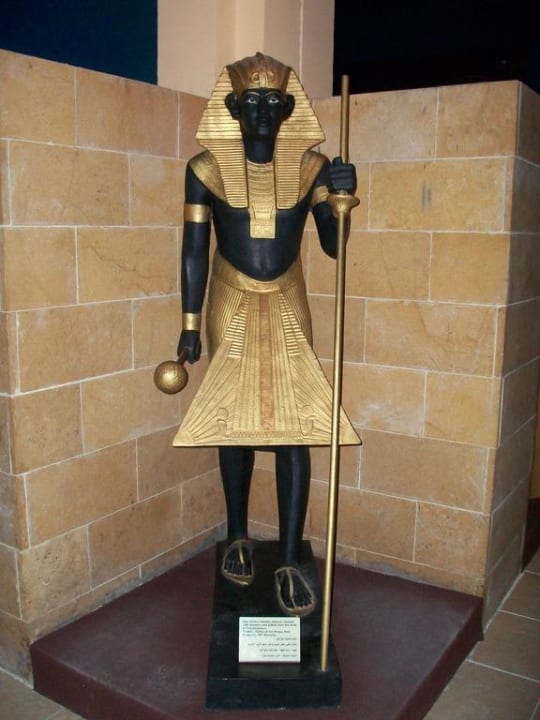 Im ägyptischen Museum Pickalbatros Alf Leila Wa Leila Resort - Neverland Hurghada