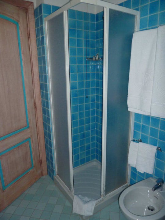 Dusche Hotel La Rocca Resort & Spa