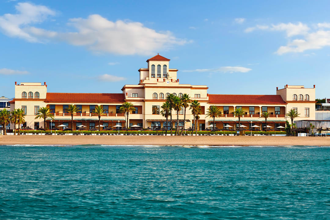 Außenansicht Le Meridien Ra Beach Hotel & Spa