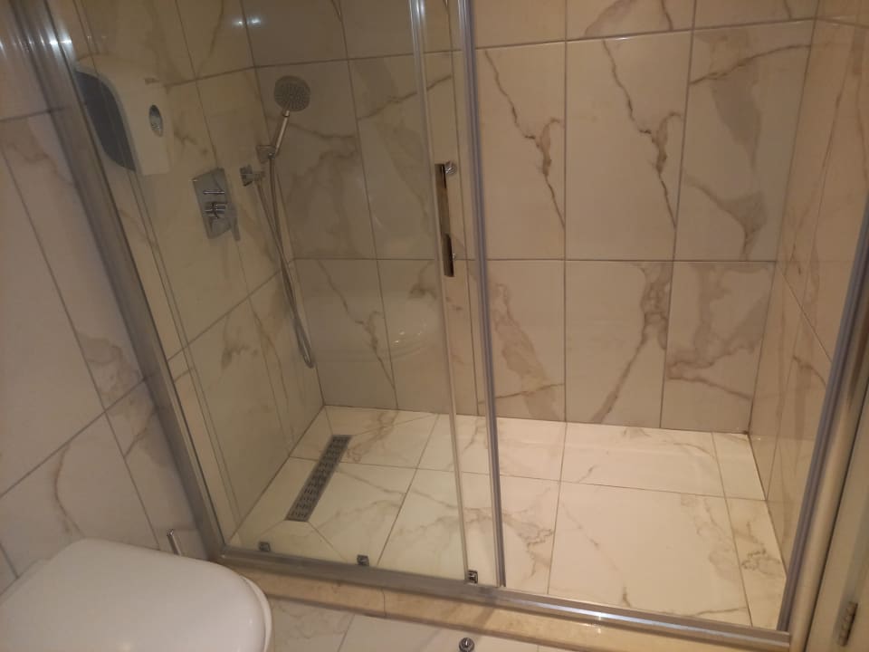 Zimmer Well Palace Side