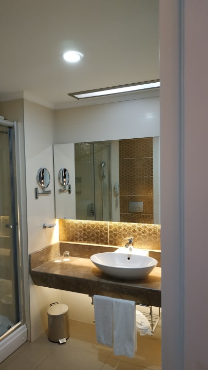 Zimmer Kirman Belazur Resort & Spa