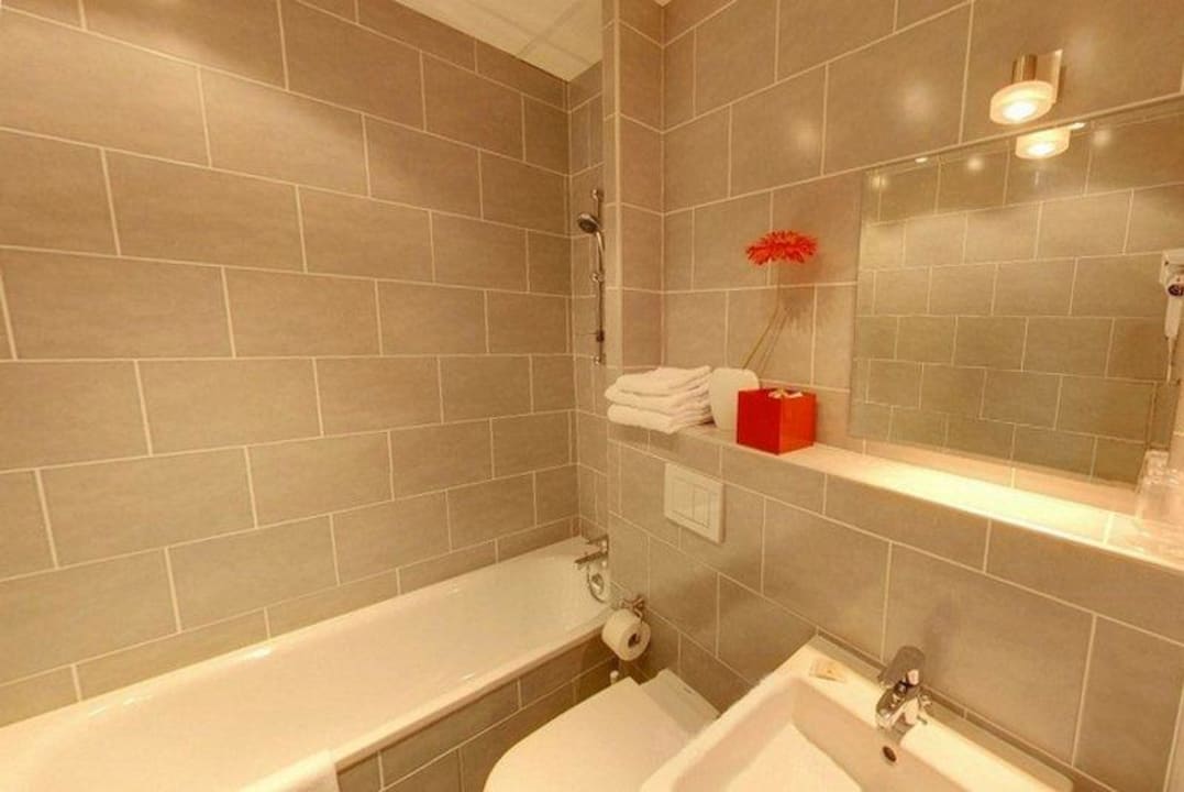 Salle de bain Hôtel Edmond Rostand