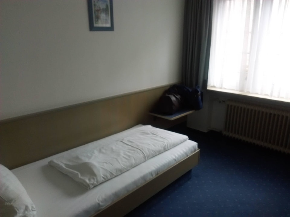 Bett Hotel Royal